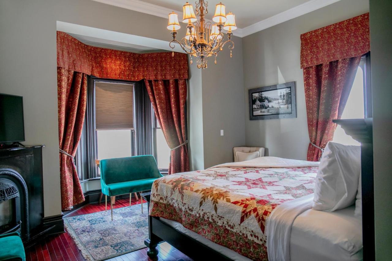 Hotel Puddicombe House à New Hamburg Extérieur photo